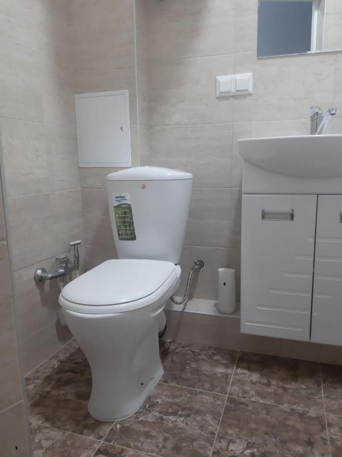 Апартаменти Aura On Sydykova Street 290 Бішкек Екстер'єр фото